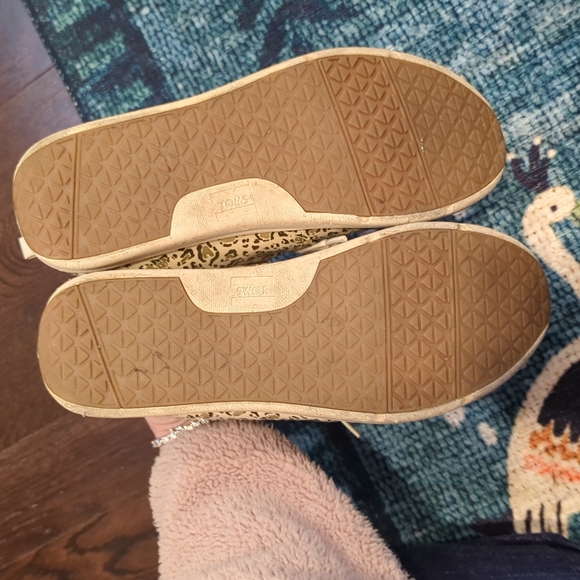 EUC Toms cheetah print sneakers size 8 - Picture 6 of 7